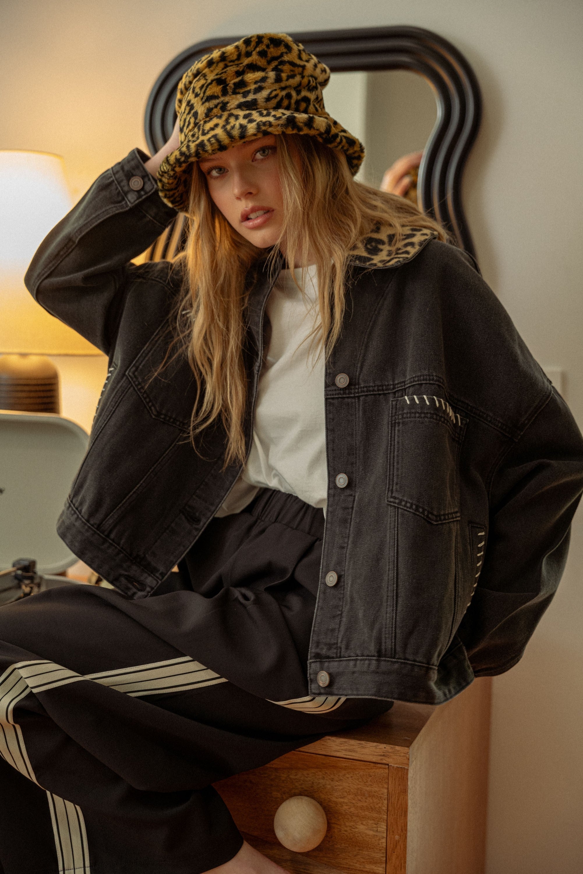 Oversized Black Denim Jacket with Leopard Print Collar