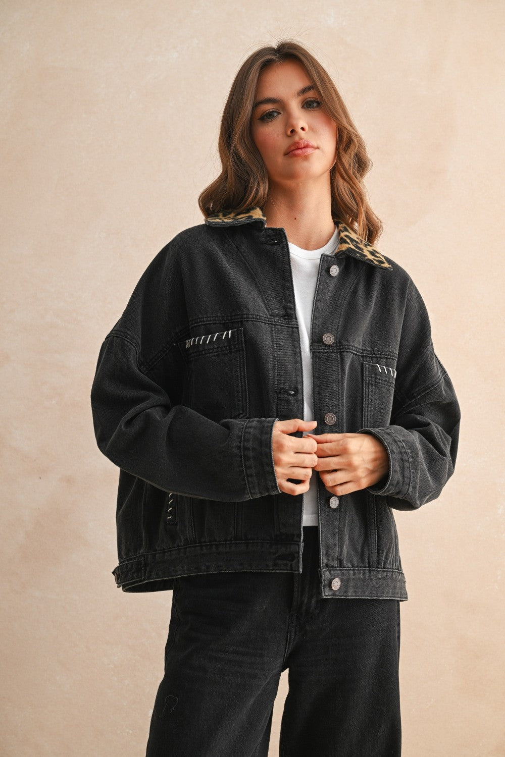 Oversized Black Denim Jacket with Leopard Print Collar
