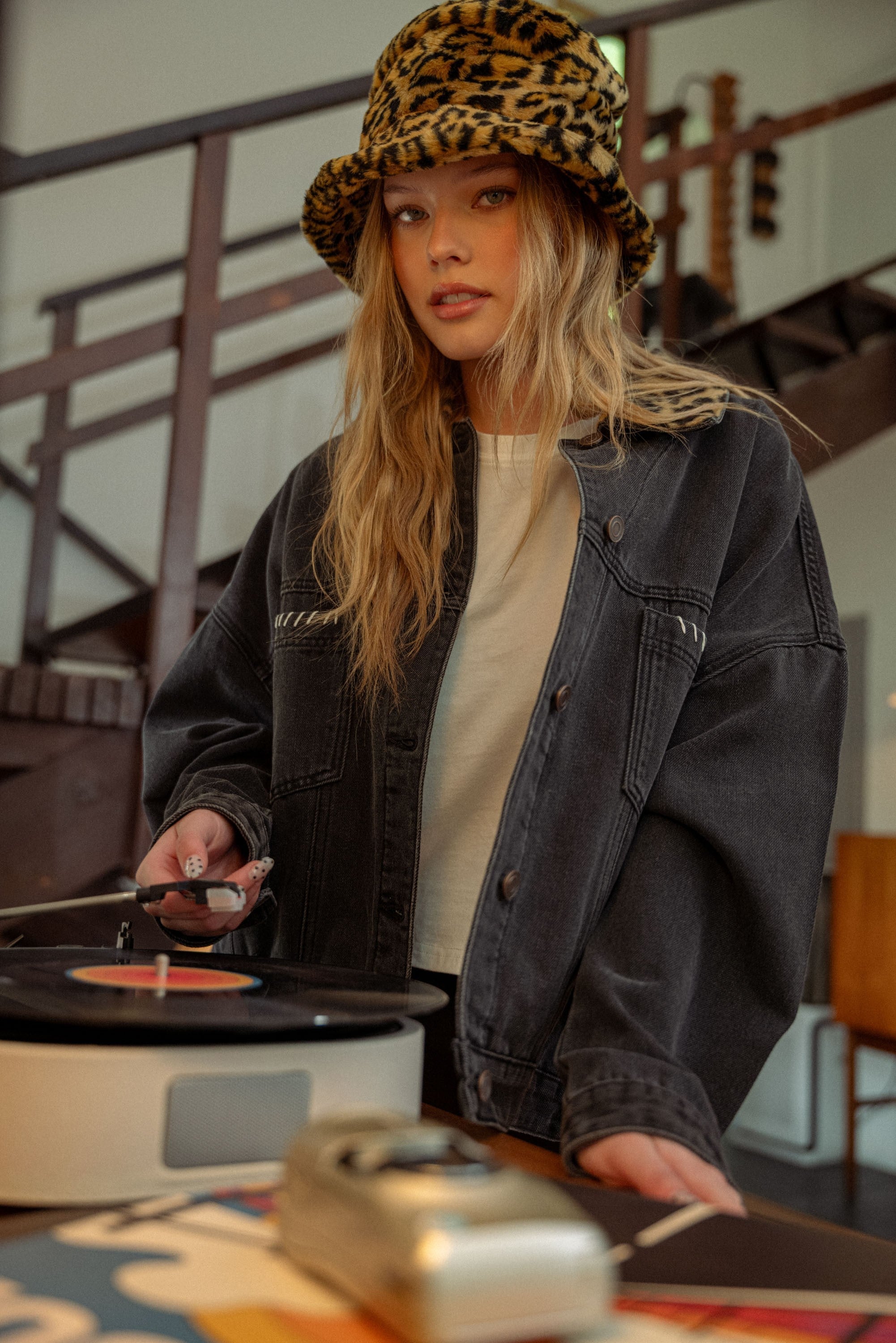 Oversized Black Denim Jacket with Leopard Print Collar