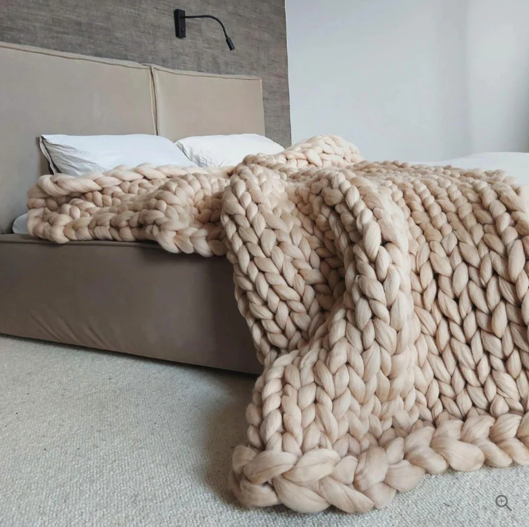 Wool Blanket ¨C High-Quality Cozy Blanket ¨C Luxurious & Timeless