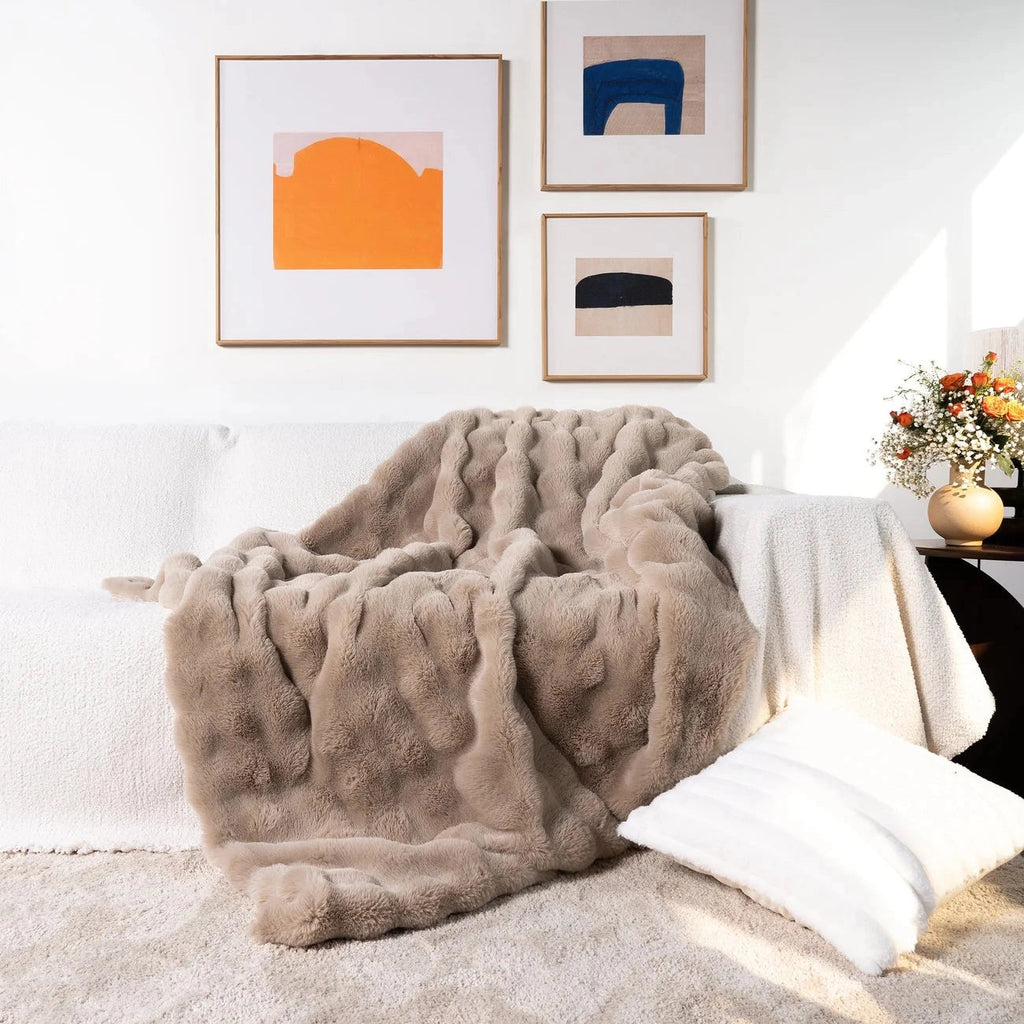 Luxury Handmade Chunky Knit Weighted Blanket - Cozy Designer Throw